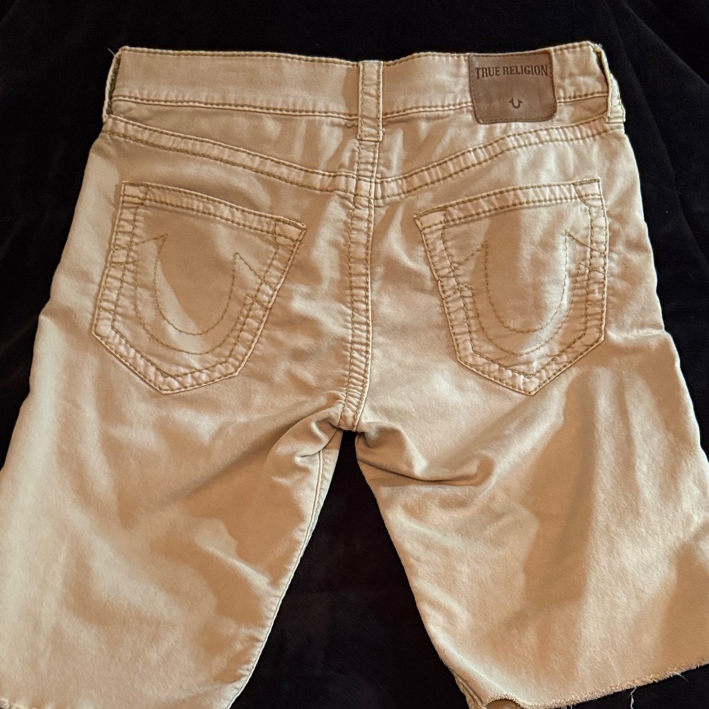 True Religion Tan Jean Shorts for Men - Picture 4 of 5